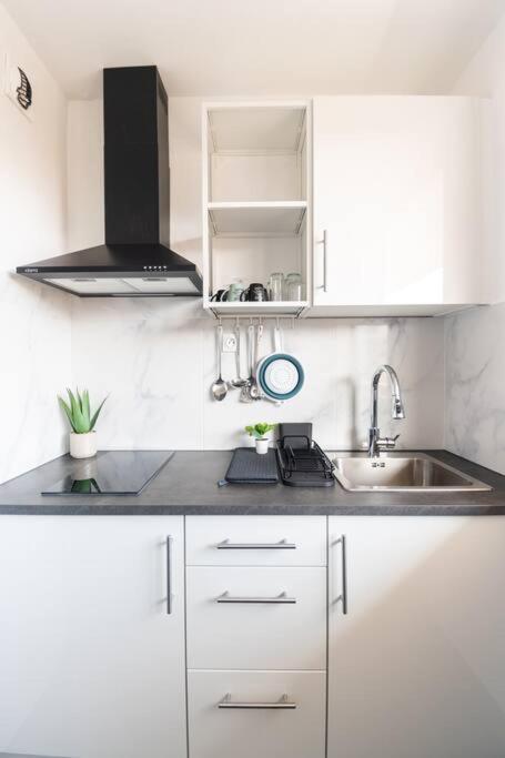 Appartamento Le Citadin-T1-28M2-Pte Paris M7 Le Kremlin-Bicêtre Esterno foto
